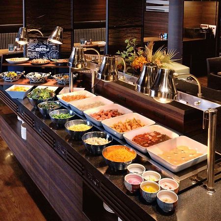Hotel Mystays Shin Osaka Conference Center Екстериор снимка