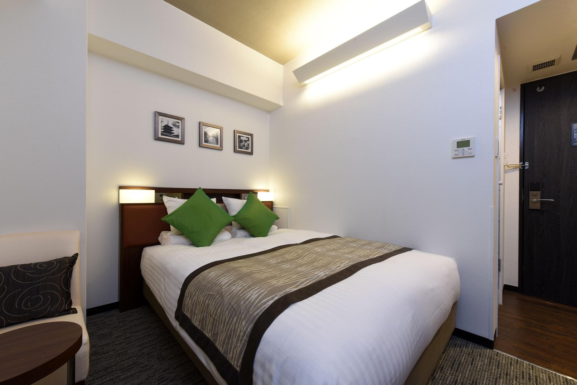 Hotel Mystays Shin Osaka Conference Center Екстериор снимка